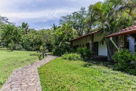CommercialHotel - B&B for sale in La Garita Costa Rica