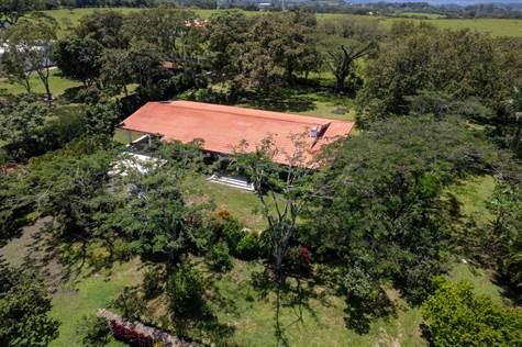 CommercialHotel - B&B for sale in La Garita Costa Rica