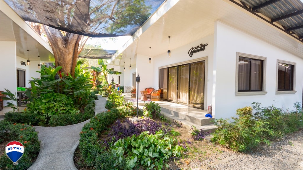 CommercialCondos for sale in Hermosa Beach Costa Rica