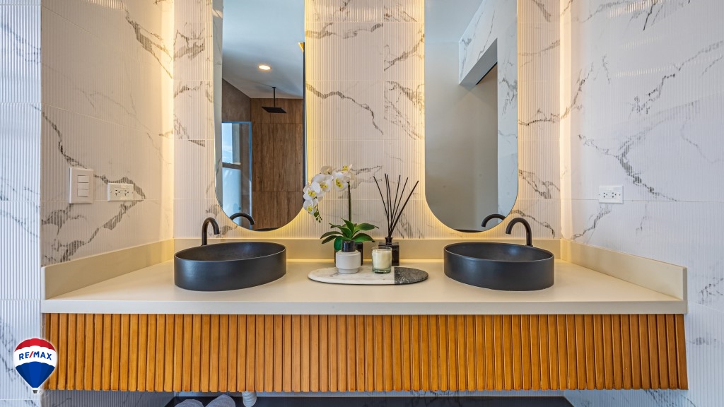 Homes for sale in Hermosa Beach Costa Rica