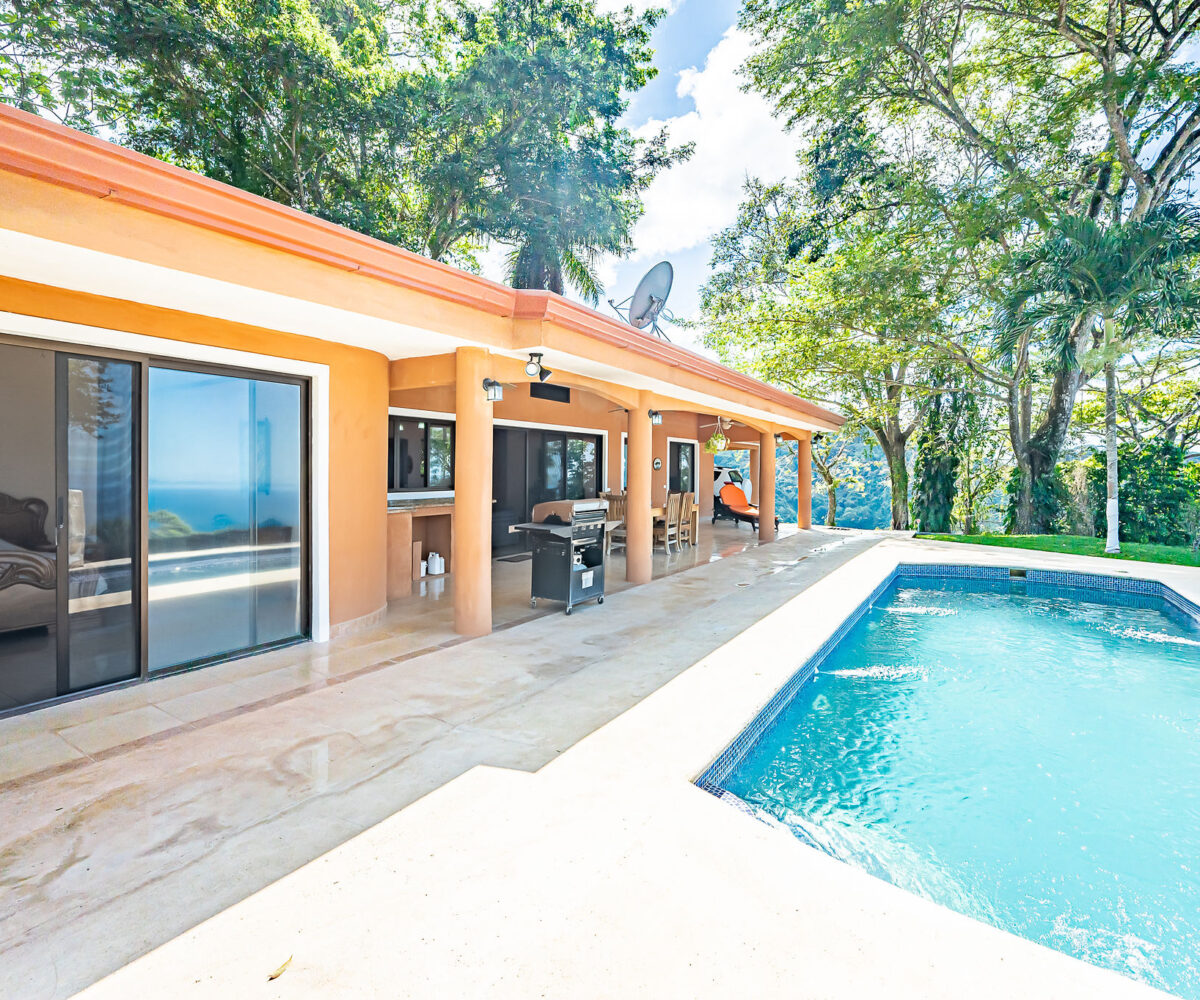 Homes for sale in Tarcoles Costa Rica