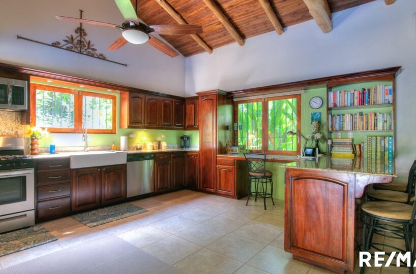 Homes for sale in Hermosa Beach Costa Rica