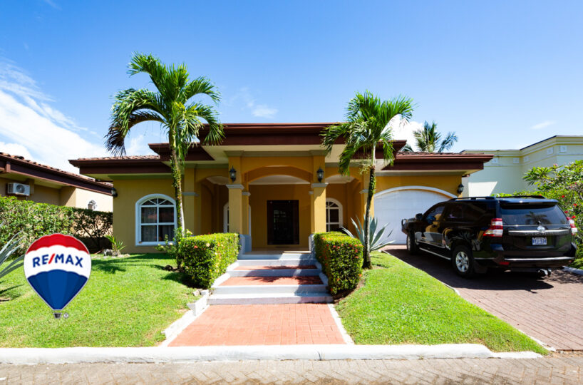 Homes for sale in Esterillos Costa Rica