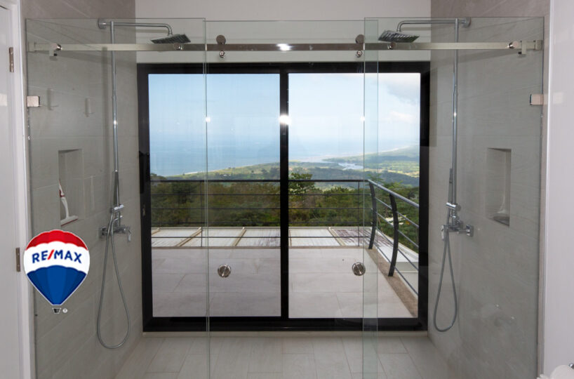 Homes for sale in Tarcoles Costa Rica