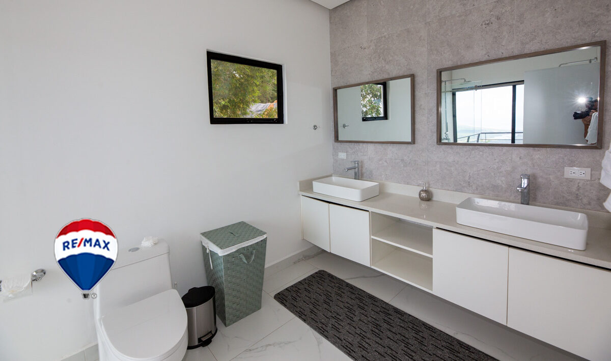 Homes for sale in Tarcoles Costa Rica