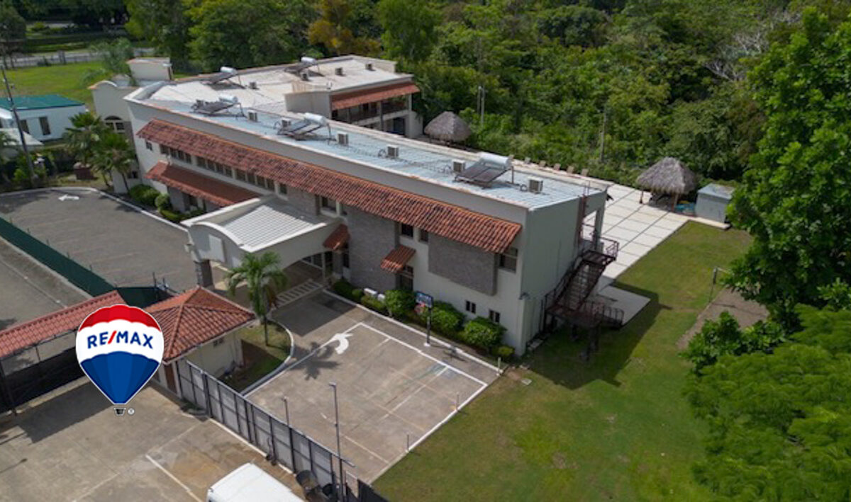 Hotel - B&B for sale in Herradura Bay Costa Rica