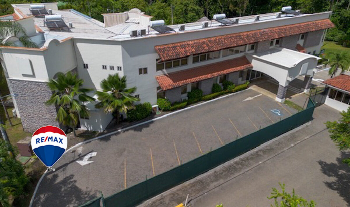 Hotel - B&B for sale in Herradura Bay Costa Rica