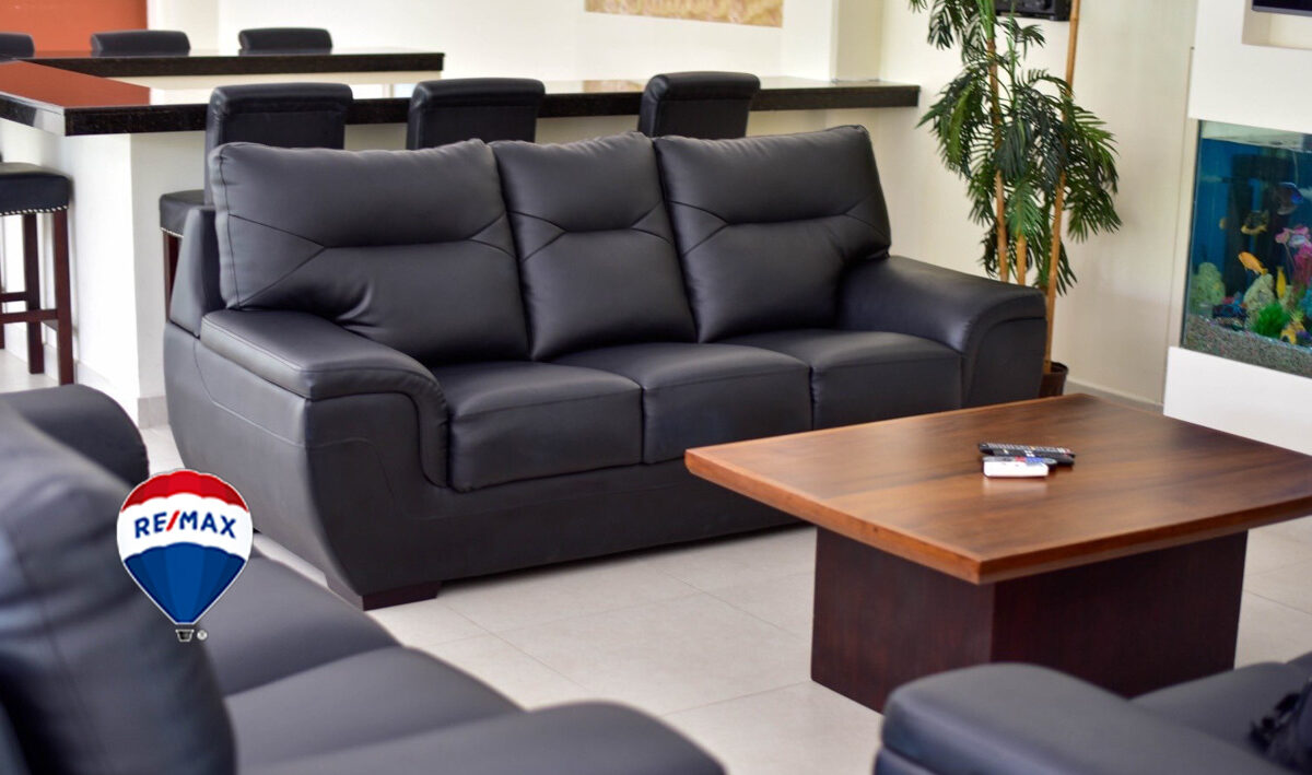 Hotel - B&B for sale in Herradura Bay Costa Rica