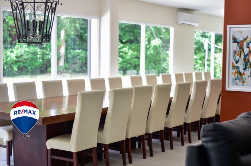 Hotel - B&B for sale in Herradura Bay Costa Rica