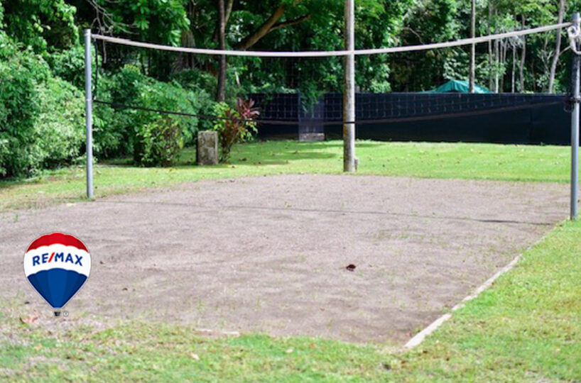 Hotel - B&B for sale in Herradura Bay Costa Rica