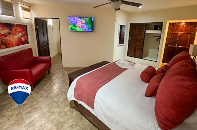 Hotel - B&B for sale in Herradura Bay Costa Rica