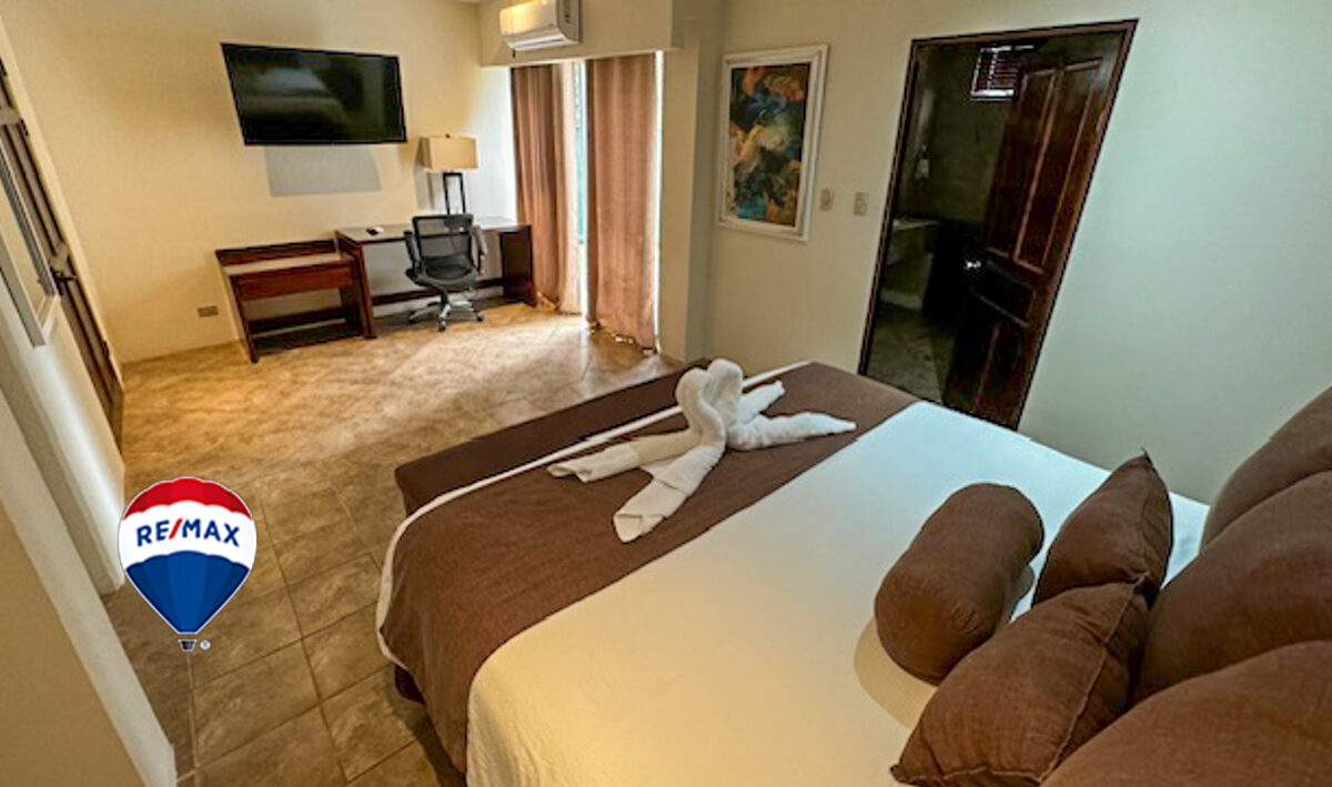 Hotel - B&B for sale in Herradura Bay Costa Rica