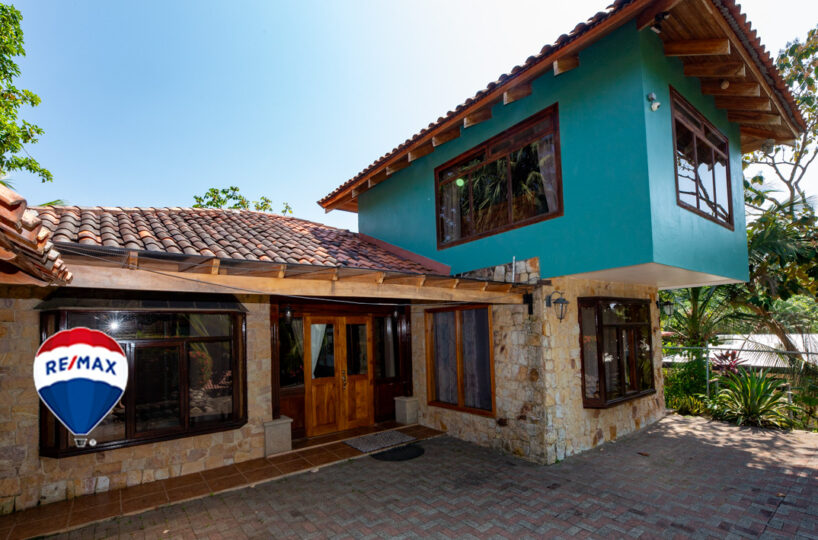 Homes for sale in Esterillos Costa Rica