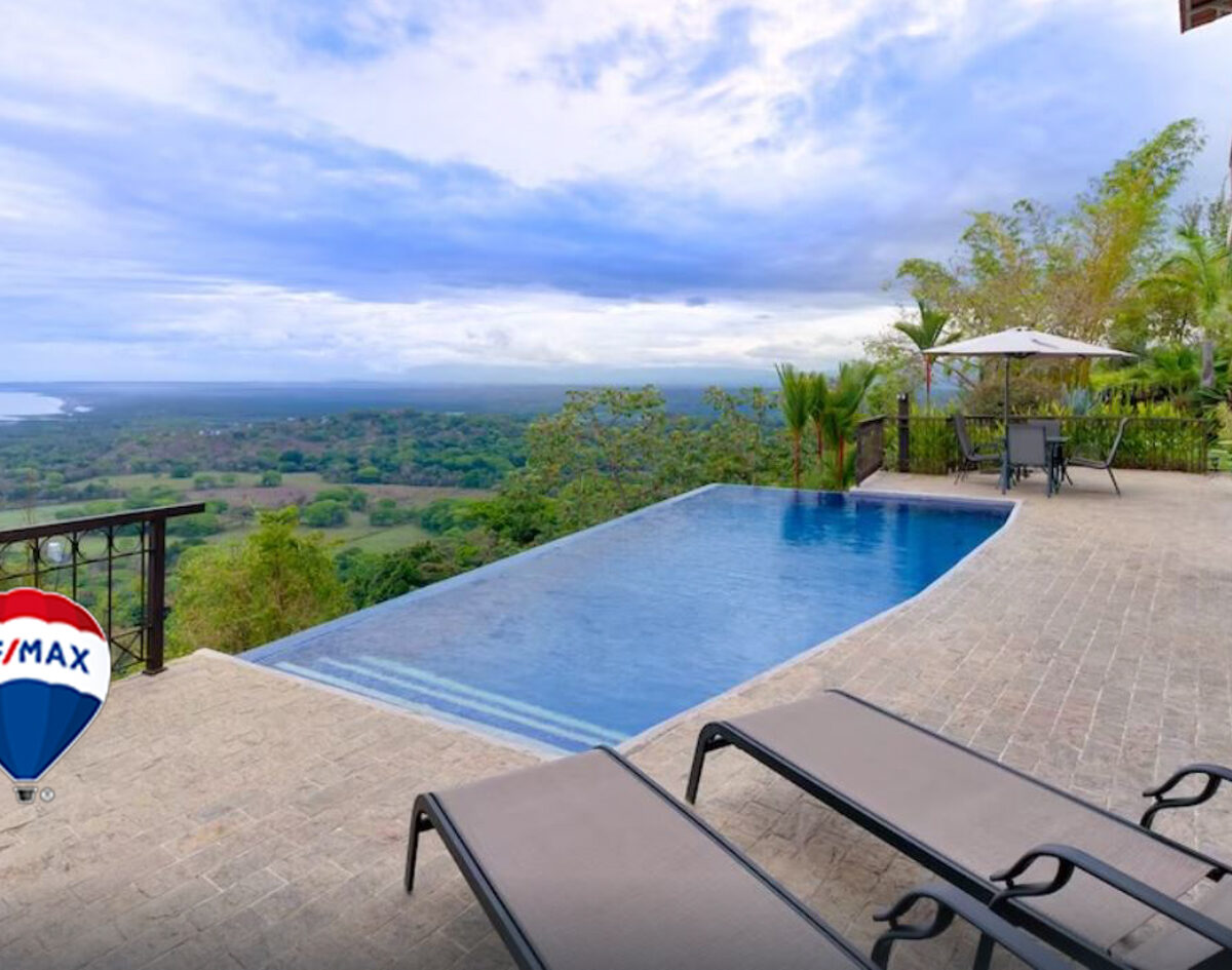 Homes for sale in Tarcoles Costa Rica