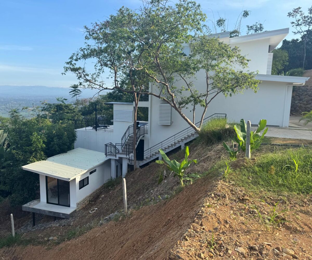 Homes for sale in Tarcoles Costa Rica