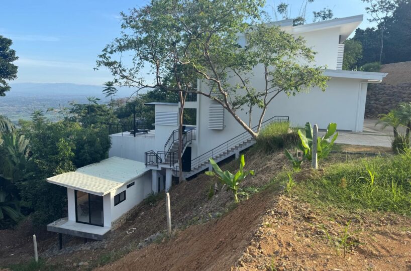 Homes for sale in Tarcoles Costa Rica