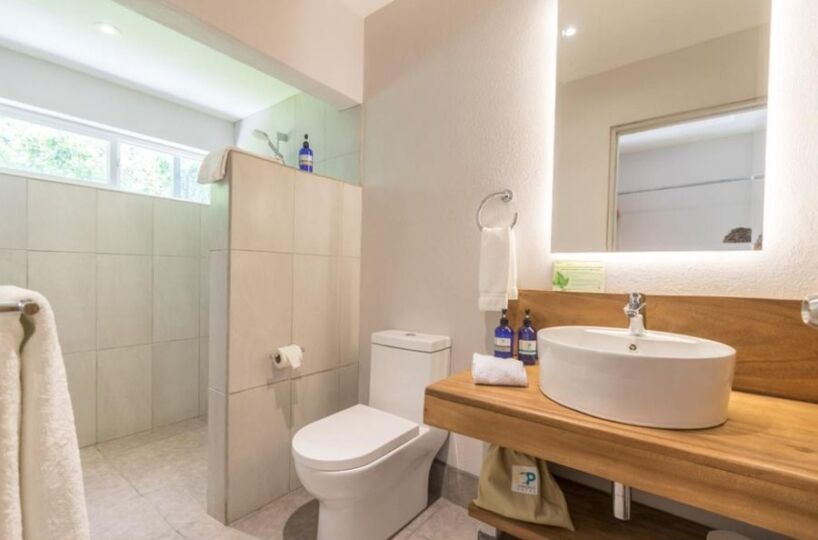 Hotel - B&B for sale in CobanoPlaya Naranjo Costa Rica