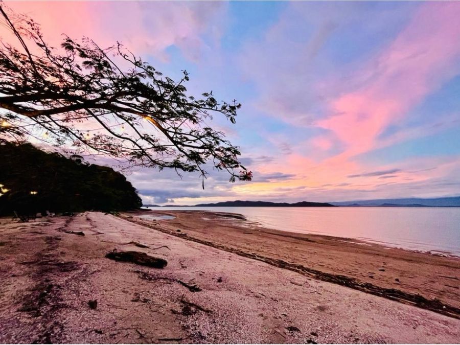 Hotel - B&B for sale in CobanoPlaya Naranjo Costa Rica