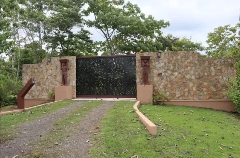 CommercialHotel - B&B for sale in Puerto Jimenez Costa Rica