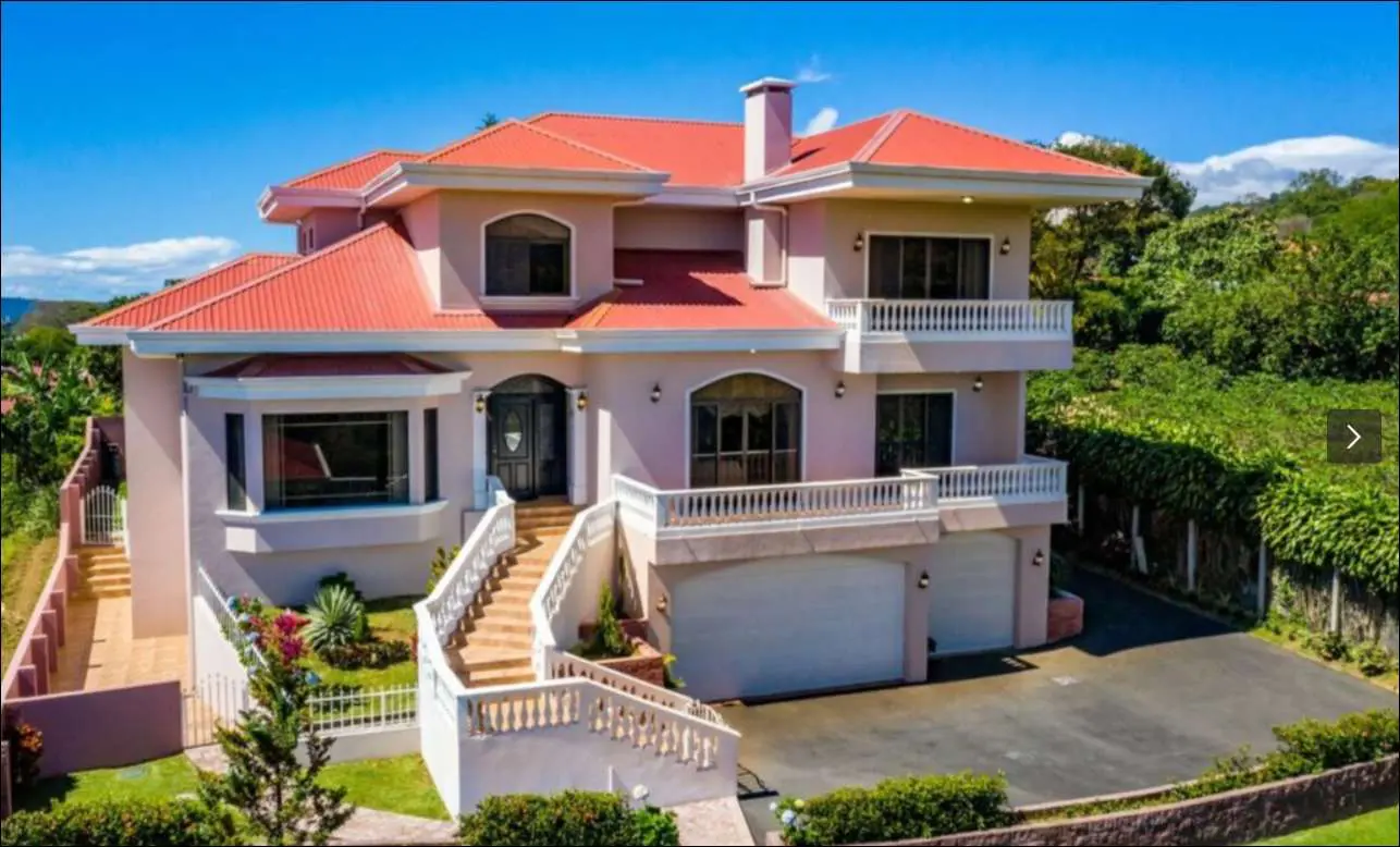 Serene Oasis Home in Grecia – Beauty and Tranquility Await