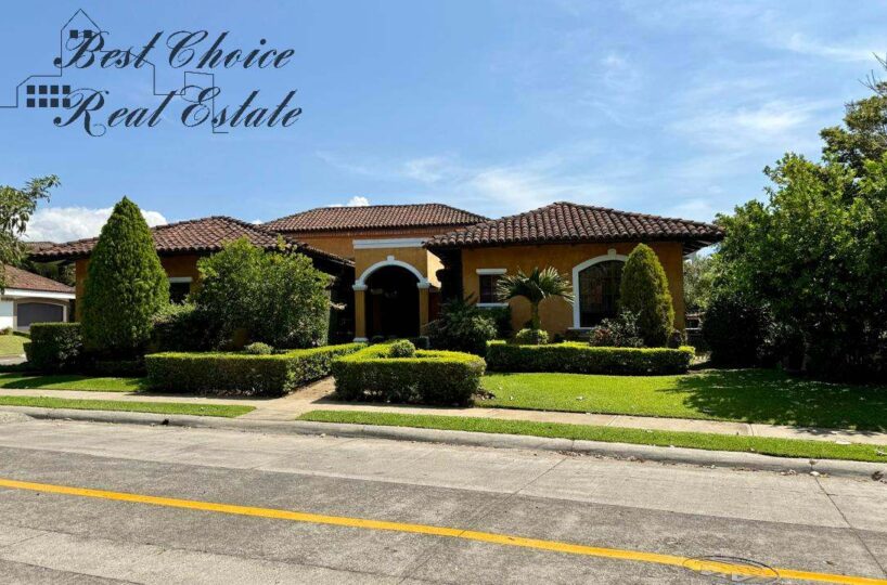 House for sale in La Cañada