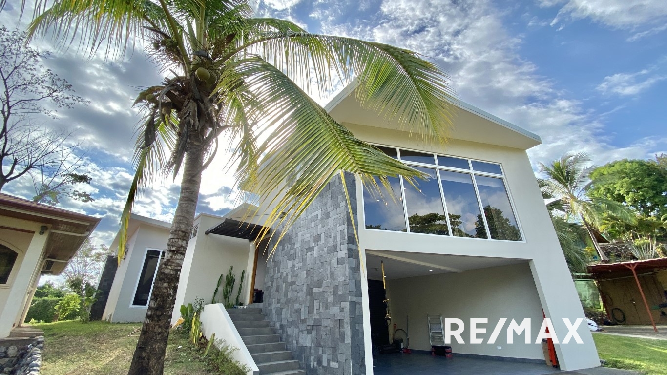 Homes for sale in Hermosa Beach Costa Rica