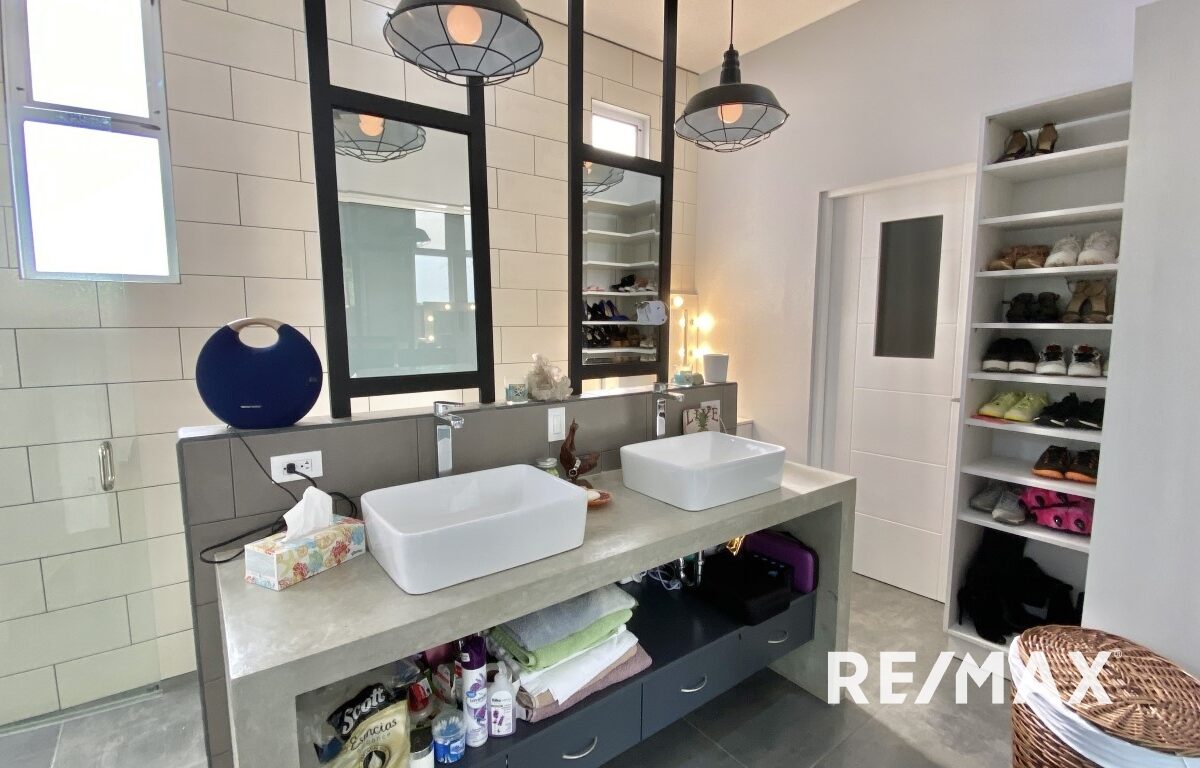 Homes for sale in Hermosa Beach Costa Rica