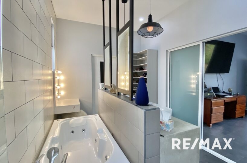 Homes for sale in Hermosa Beach Costa Rica