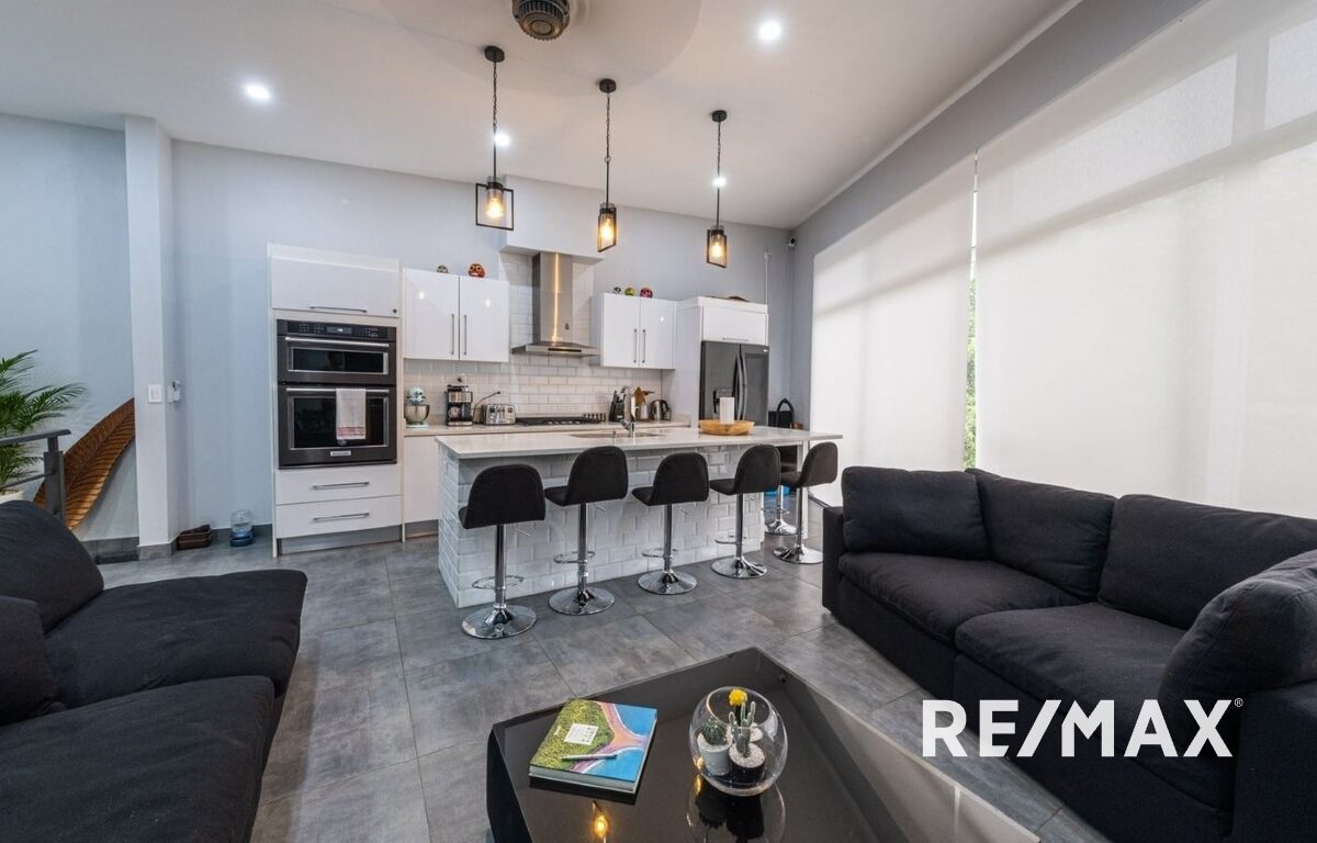 Homes for sale in Hermosa Beach Costa Rica