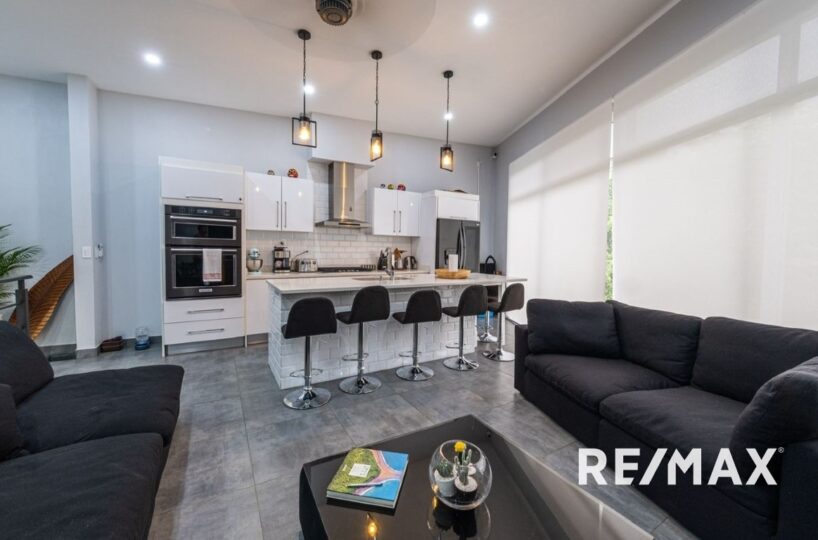 Homes for sale in Hermosa Beach Costa Rica