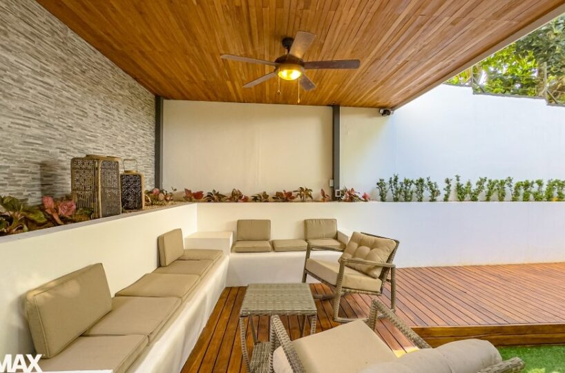 Homes for sale in Hermosa Beach Costa Rica