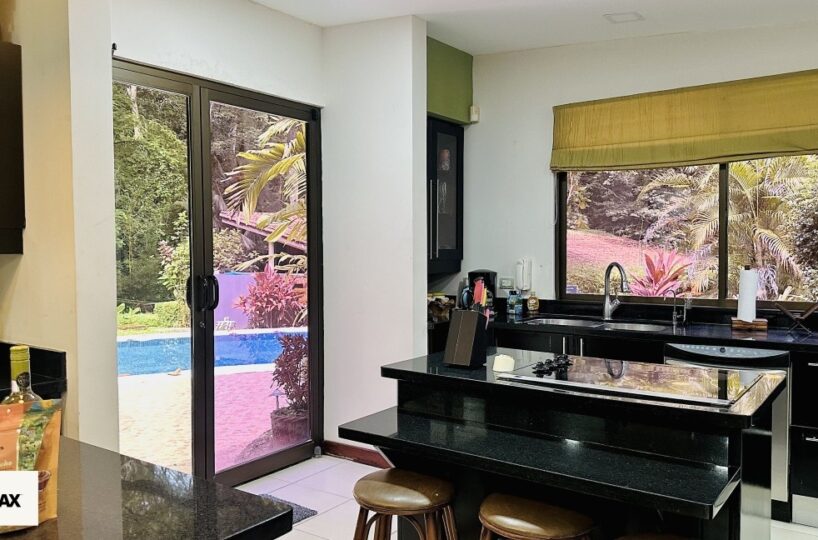 Homes for sale in Tarcoles Costa Rica