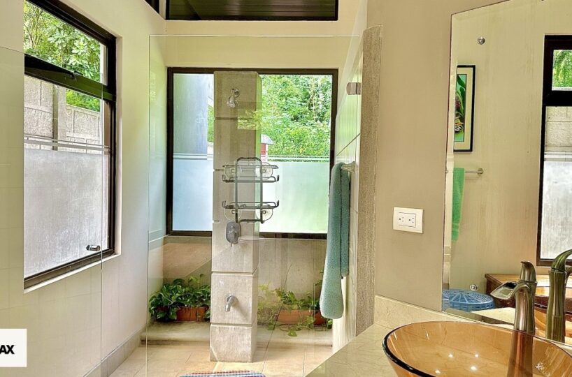 Homes for sale in Tarcoles Costa Rica