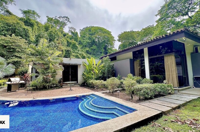 Homes for sale in Tarcoles Costa Rica