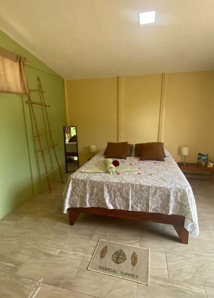 Hotel - B&B for sale in Parrita Costa Rica