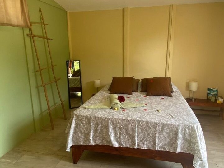 Hotel - B&B for sale in Parrita Costa Rica