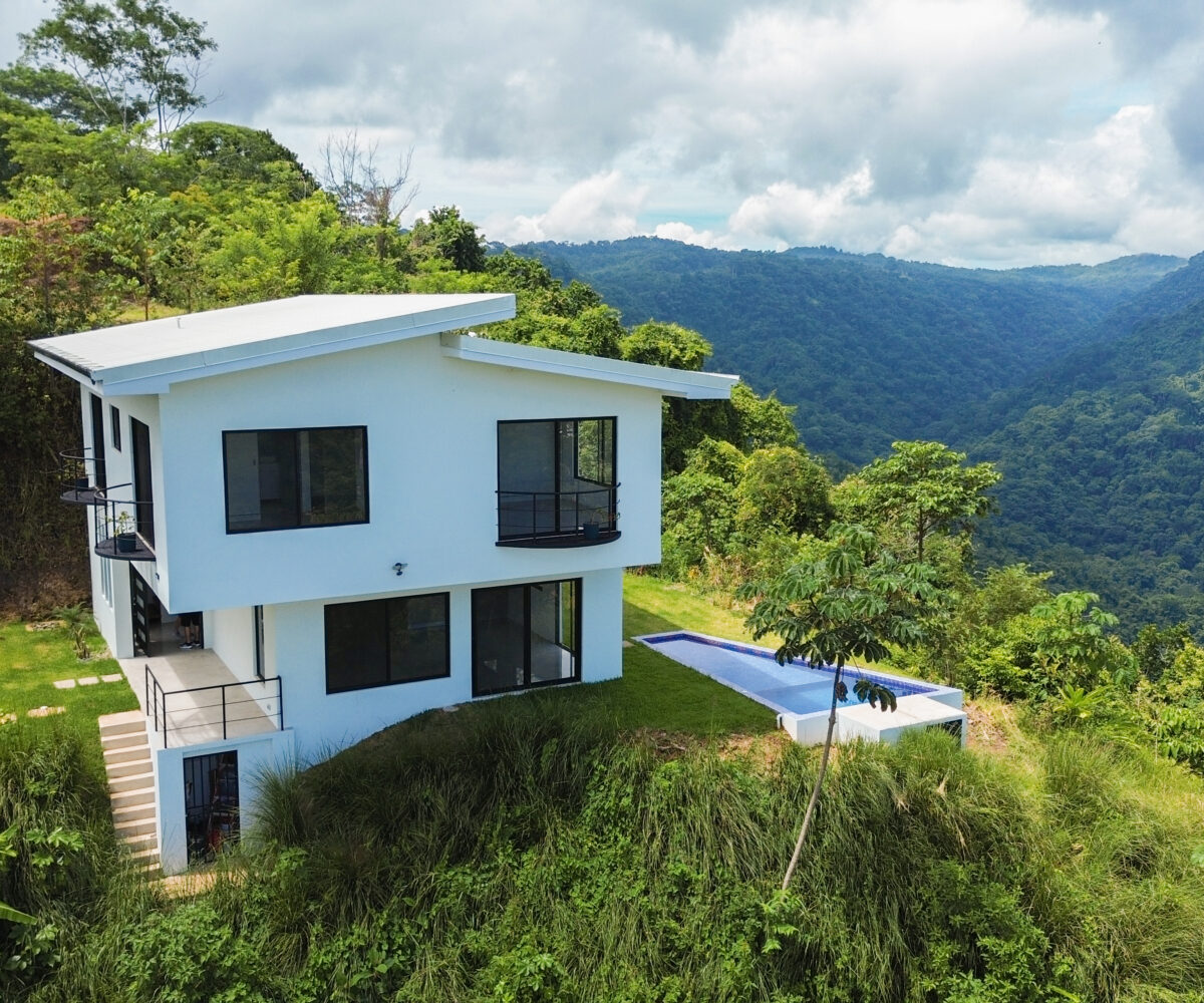 Homes for sale in Tarcoles Costa Rica