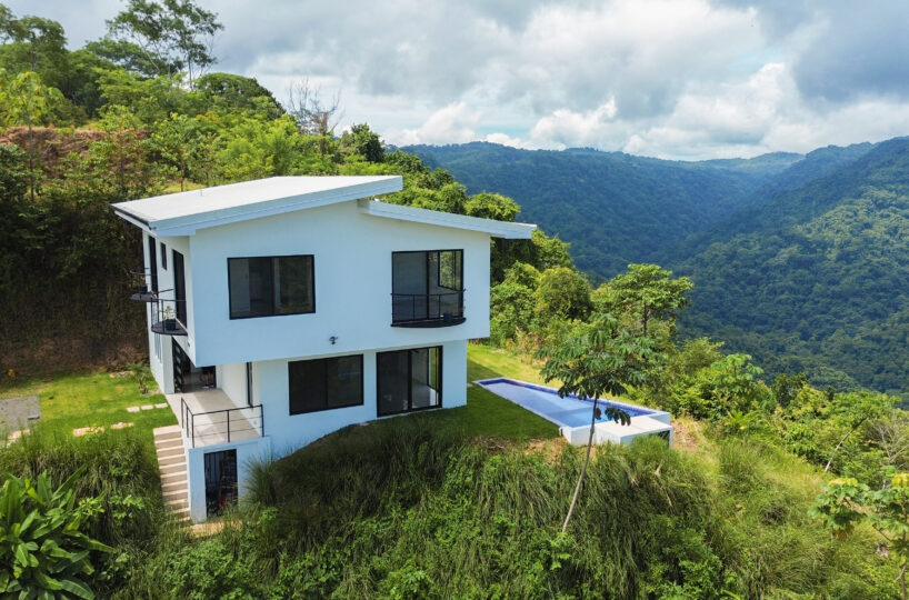 Homes for sale in Tarcoles Costa Rica