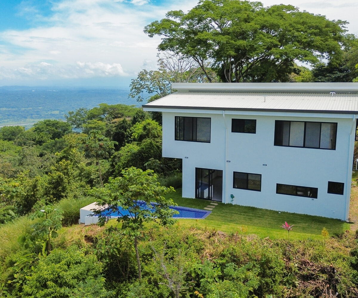 Homes for sale in Tarcoles Costa Rica