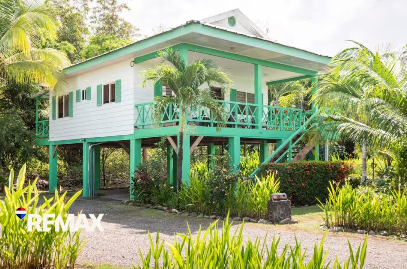 Homes for sale in Hermosa Beach Costa Rica