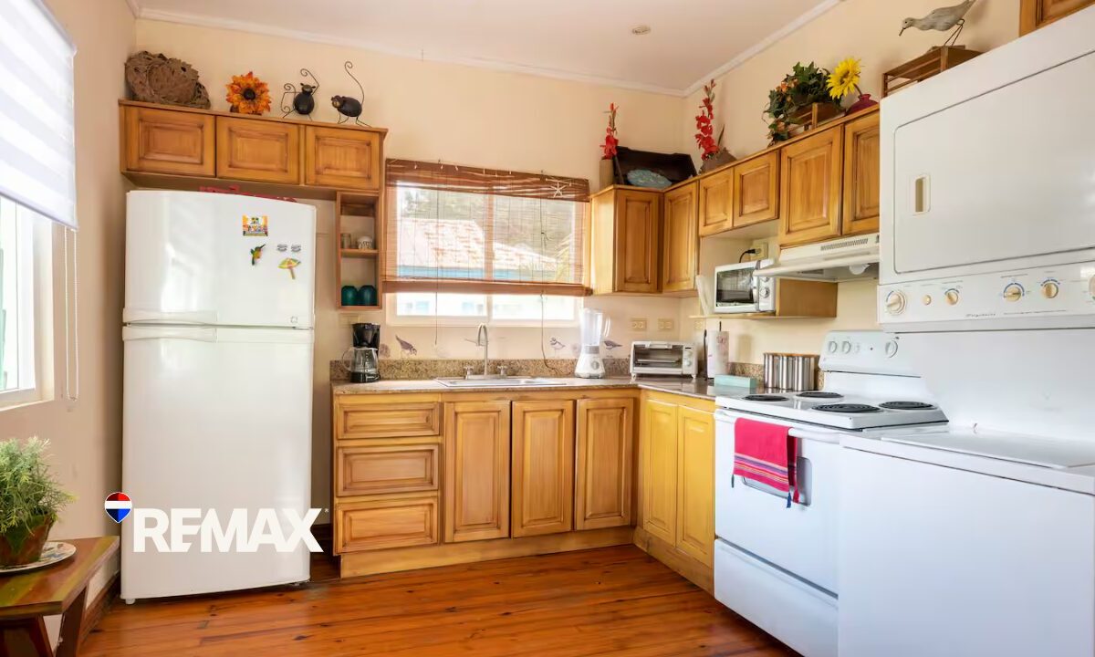 Homes for sale in Hermosa Beach Costa Rica