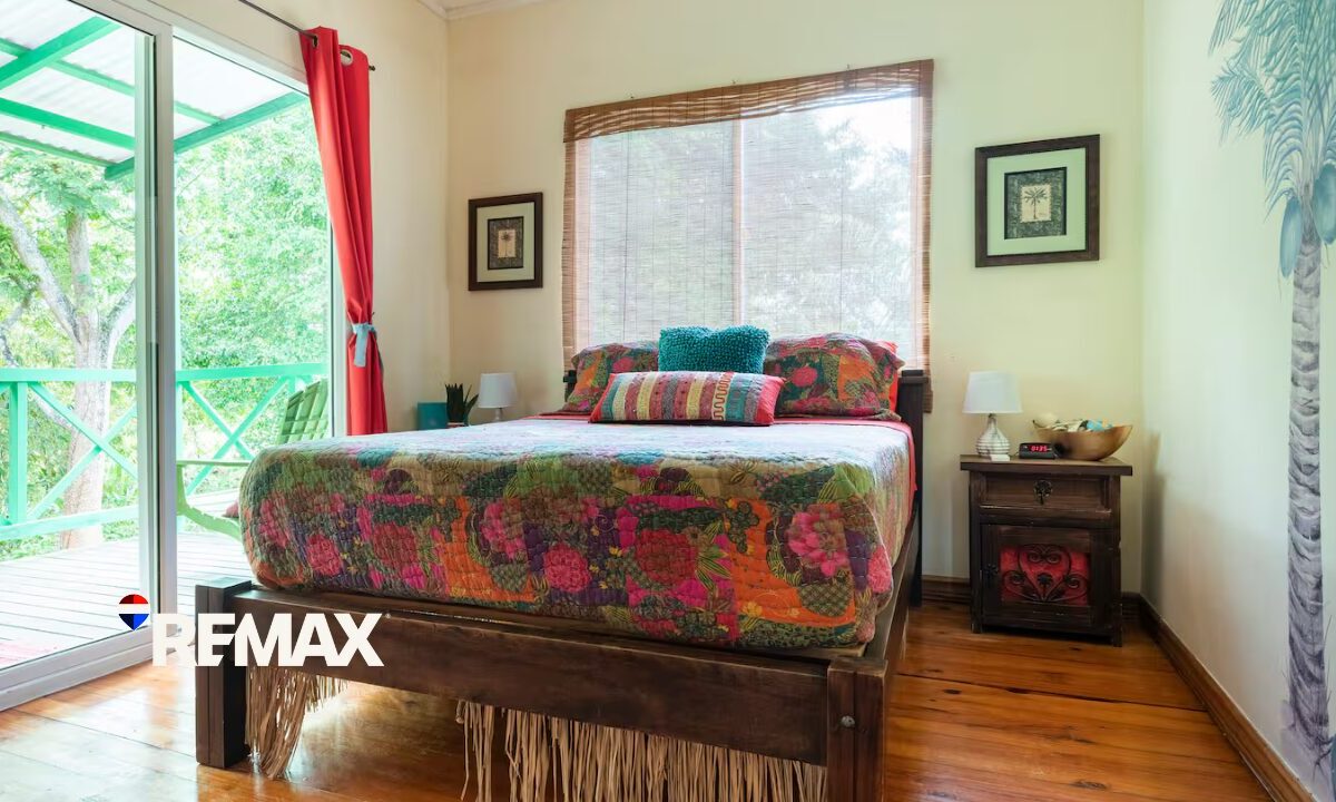 Homes for sale in Hermosa Beach Costa Rica