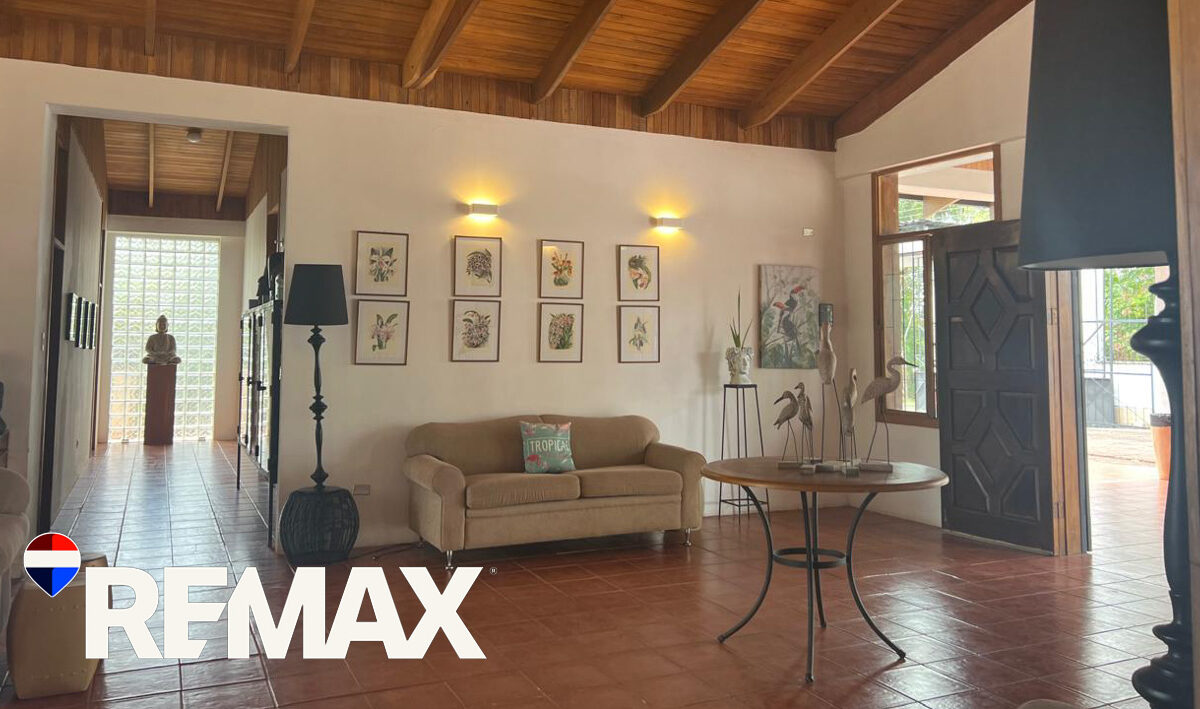 CommercialHotel - B&B for sale in ParritaPuriscal Costa Rica