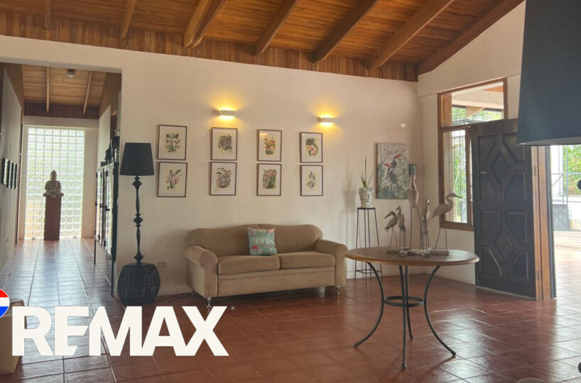 CommercialHotel - B&B for sale in ParritaPuriscal Costa Rica