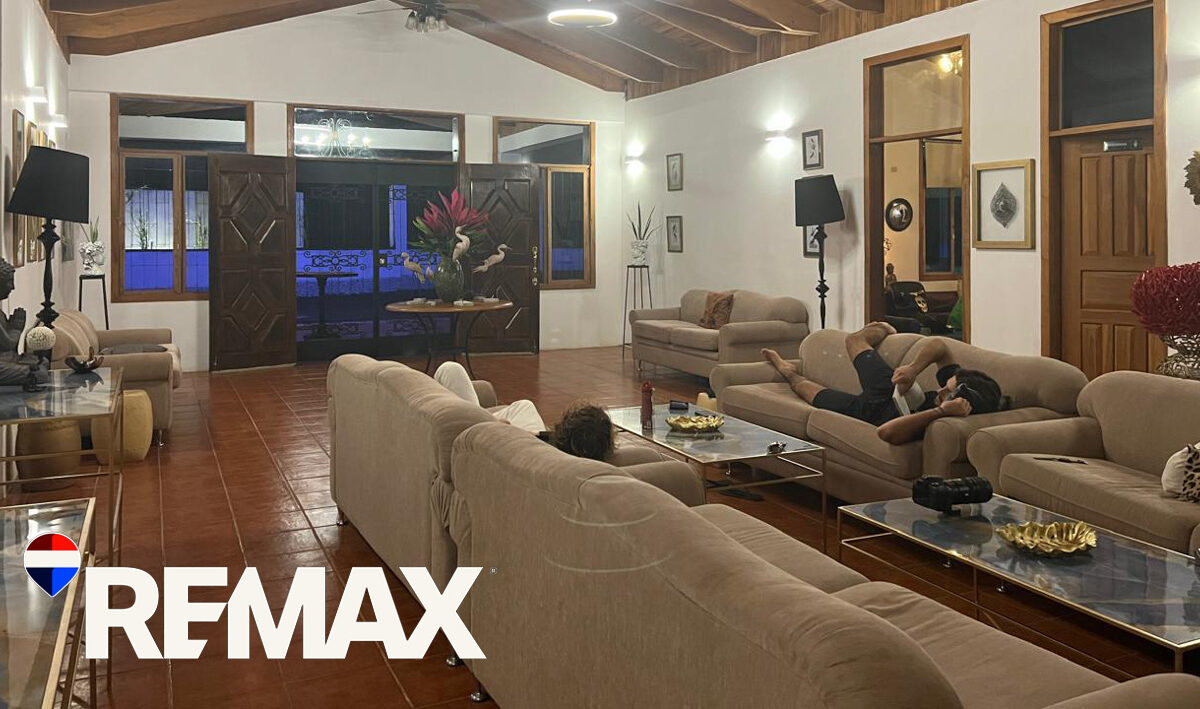 CommercialHotel - B&B for sale in ParritaPuriscal Costa Rica