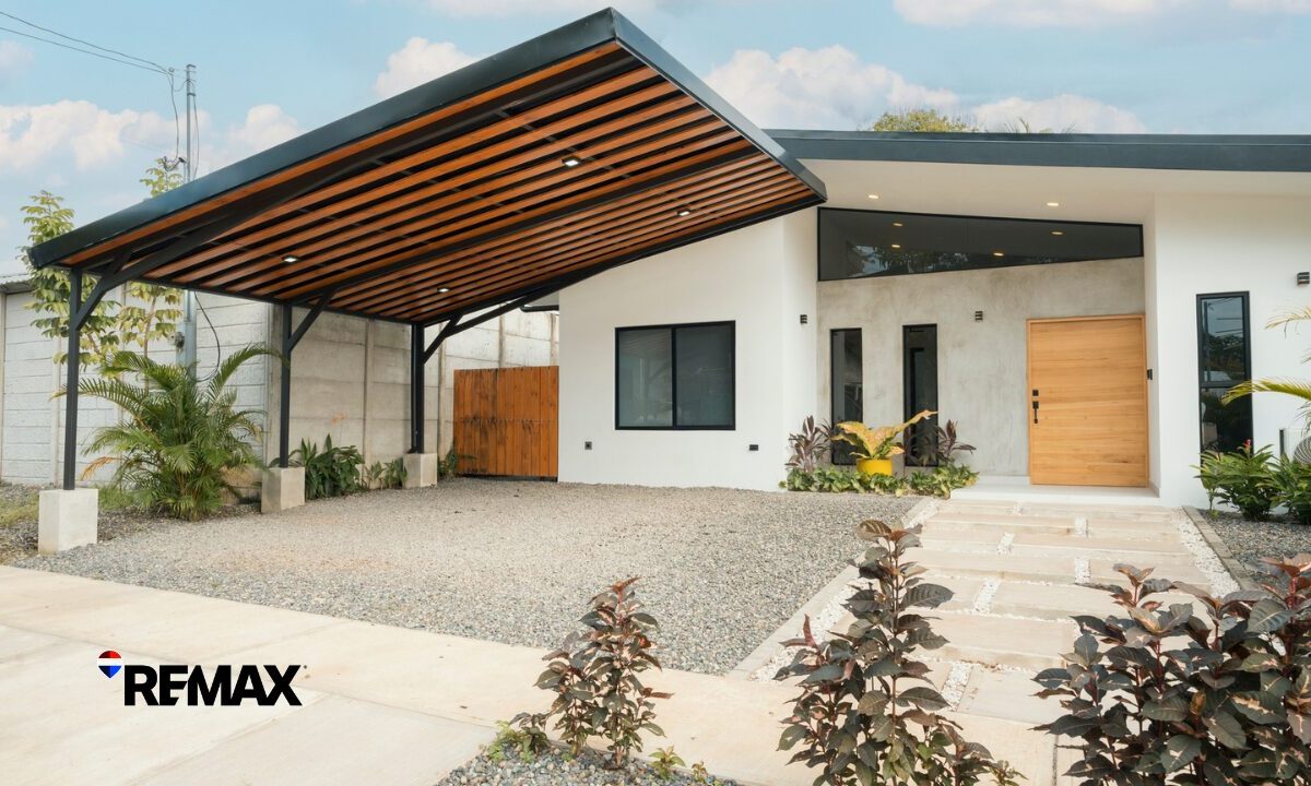 CondosHomes for sale in Hermosa Beach Costa Rica