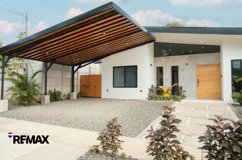 CondosHomes for sale in Hermosa Beach Costa Rica