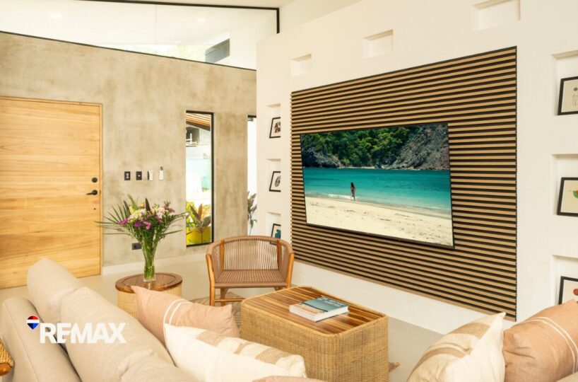 CondosHomes for sale in Hermosa Beach Costa Rica