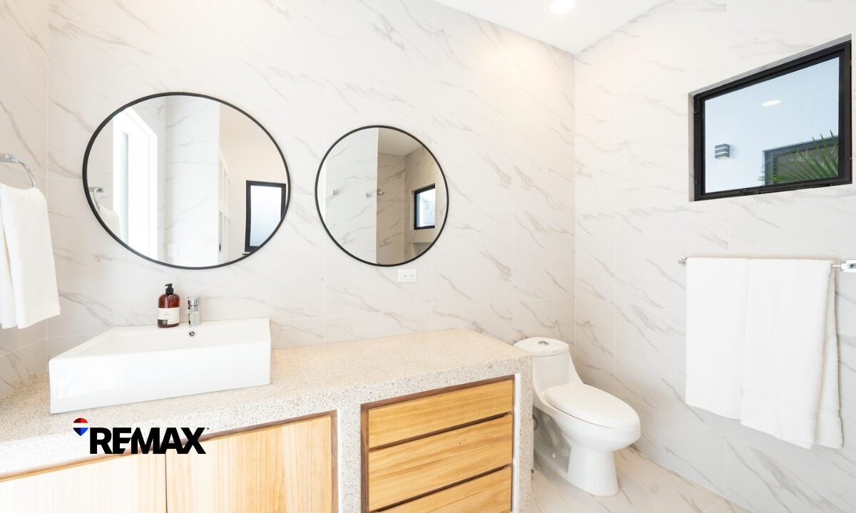 CondosHomes for sale in Hermosa Beach Costa Rica