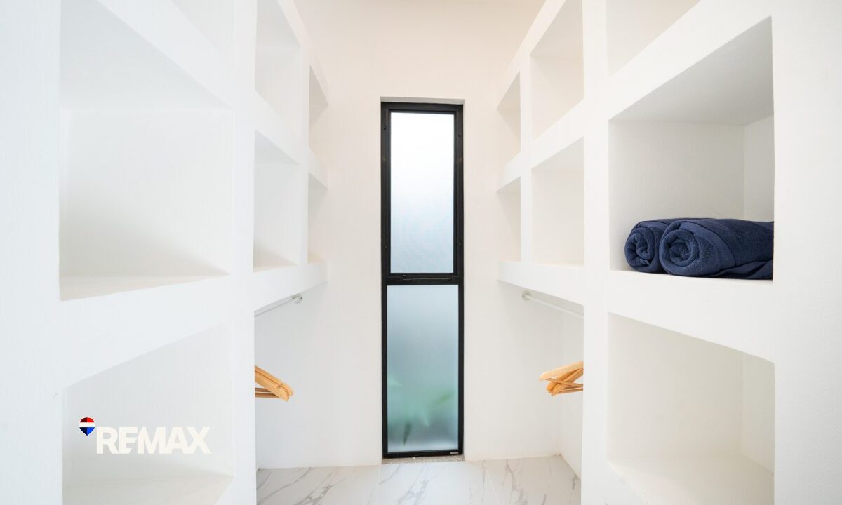 CondosHomes for sale in Hermosa Beach Costa Rica